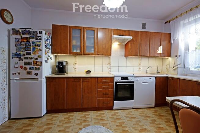 Przestronny dom rodzinny w malowniczych Prabutach.