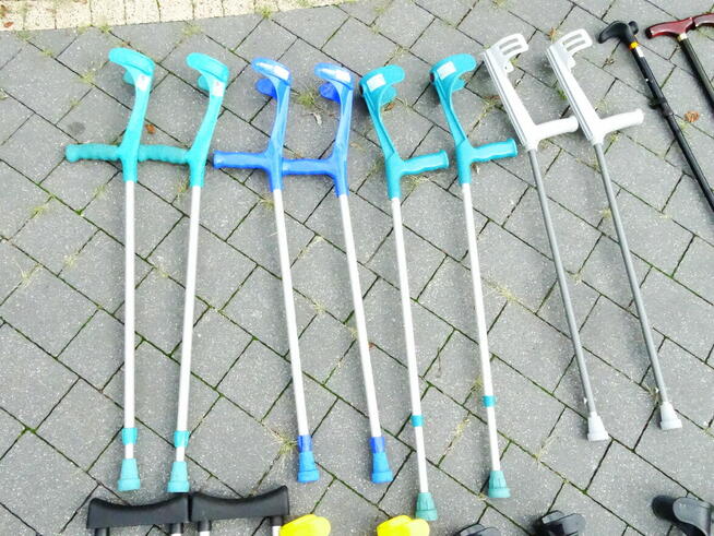Kule rehabilitacyjne, laski, kijki do chodzenia NORDIC WALKI
