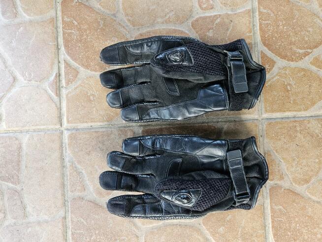 Ubiór ochronny dla motocyklisty