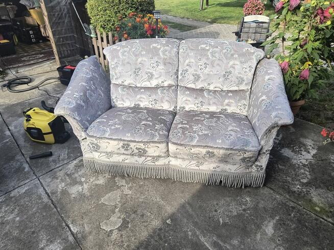 Pranie tapicerki samochodowej dywanów