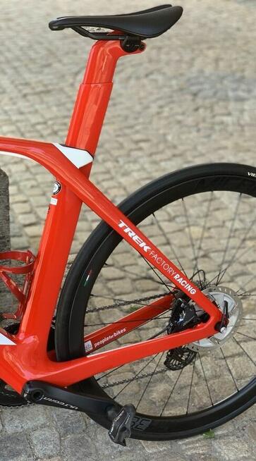 Rower szosowy Team Trek Domane Factory Racing SEGAFREDO 2021