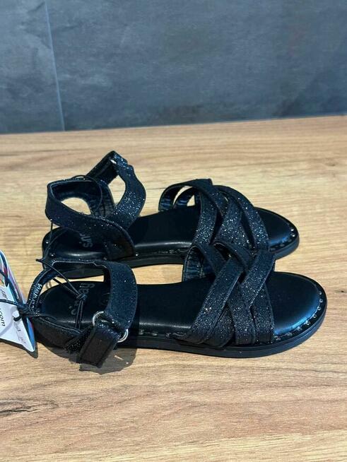 Czarne sandały dziewczęce Sinsay, rozmiar 26