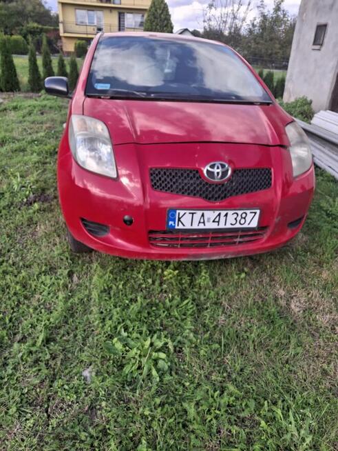 Toyota Yaris na w całość na części