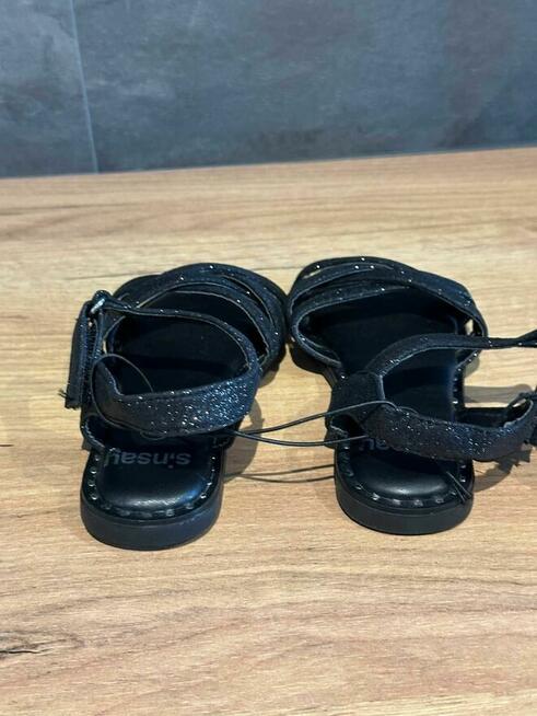 Czarne sandały dziewczęce Sinsay, rozmiar 26