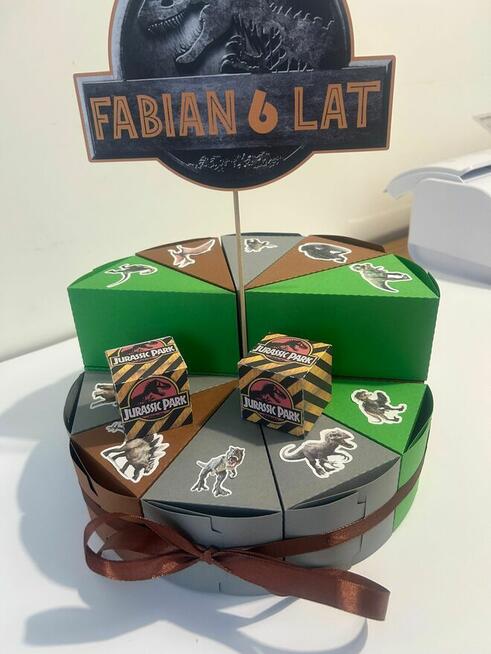 Tort papierowy do przedszkola