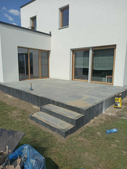 Usługi brukarskie układanie kostki brukowej