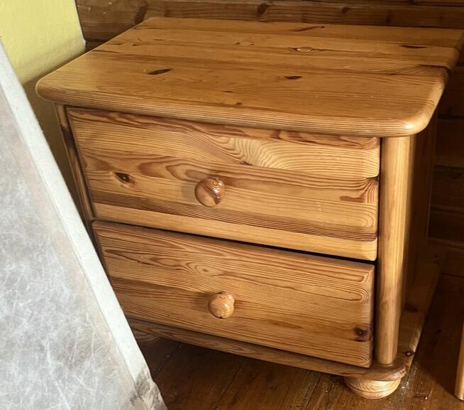 Sprzedam łóżko i szafki nocne