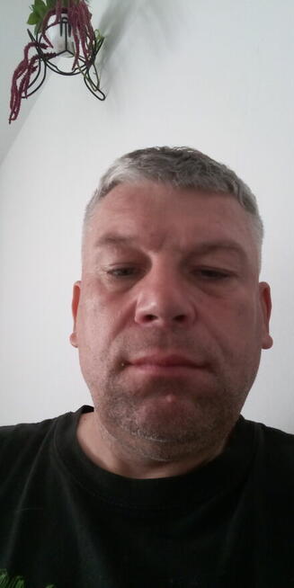 Ja mam na imię Hubert Klimek mam 25 lat i szukam dziewczyny