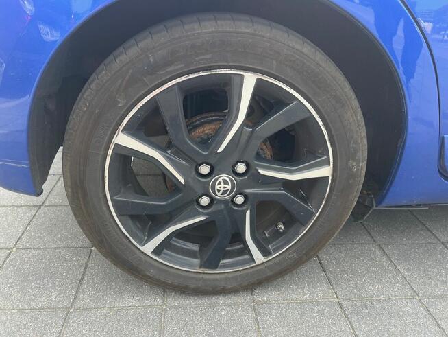 Syndyk sprzeda prawo własności do samochodu osobowego Toyota