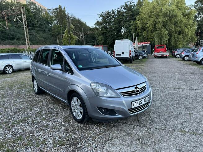 Opel Zafira LIFTING-1.8i-140km-2-Właściciel-7-Osobowy-Ksenon-Klimatronik-Tempomat