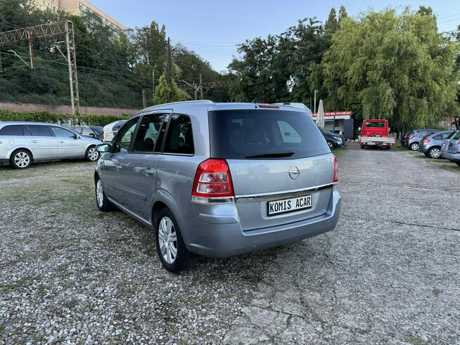 Opel Zafira LIFTING-1.8i-140km-2-Właściciel-7-Osobowy-Ksenon-Klimatronik-Tempomat