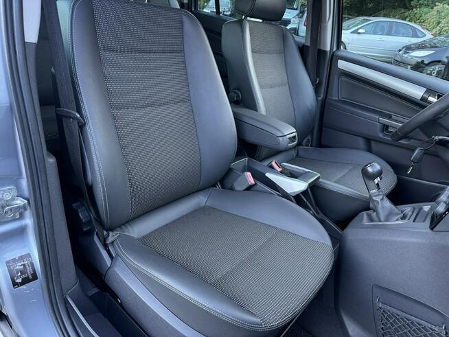 Opel Zafira LIFTING-1.8i-140km-2-Właściciel-7-Osobowy-Ksenon-Klimatronik-Tempomat