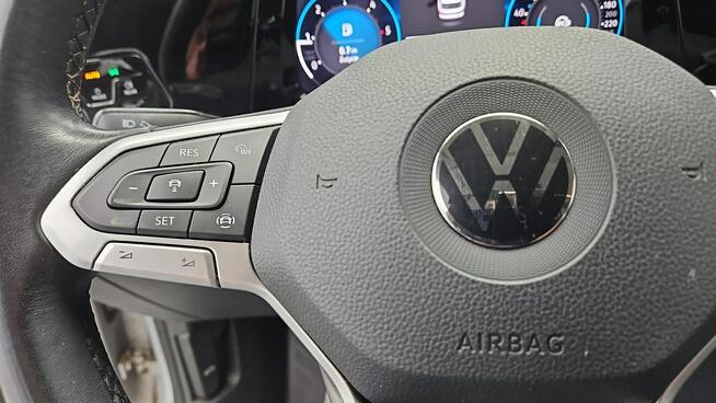 Volkswagen Golf VIII 2.0 TDI Life ! Z Polskiego Salonu ! Faktura VAT !