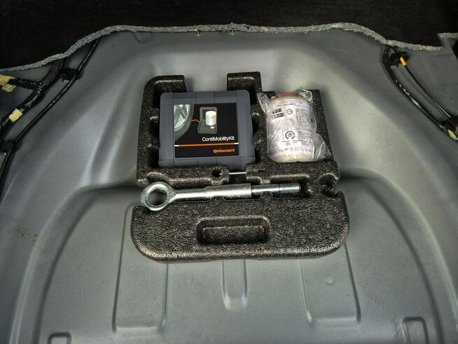 V60 2.0 D3 MOMENTUM 136KM XENON skóra NAVI pdc SERWIS bezwypadek 2014