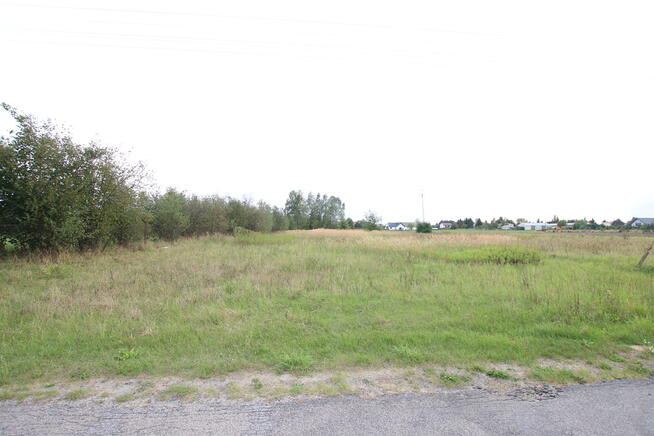 Działka 32ar budowlana w b. dobrej cenie Nowodwór