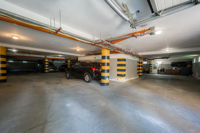 Garaż Wrocław Psie Pole, Karłowice, Kamieńskiego Henryka Michała