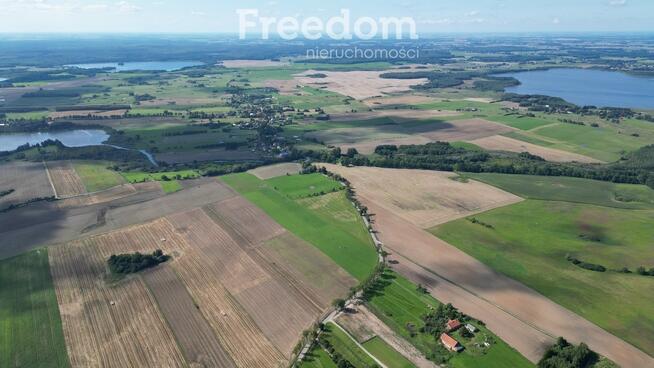 Malownicza działka na sprzedaż przy kanale.