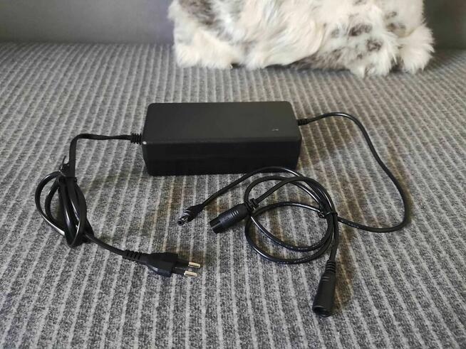 Ładowarka akumulator rower elektryczny skuter 54,6V zasilacz