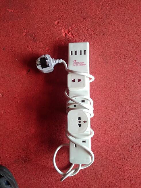 UK PRZEDURZACZ USB changer 5 u dc 4x500 ma długość 2 m z prz