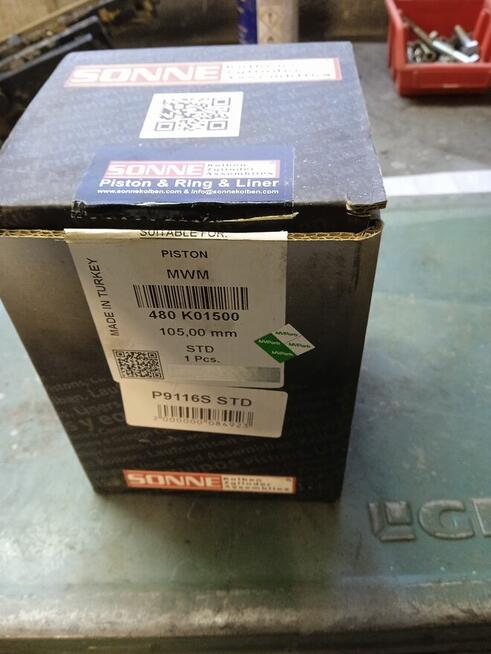 Korbowody i tłoki Fendt Favorit 614ls