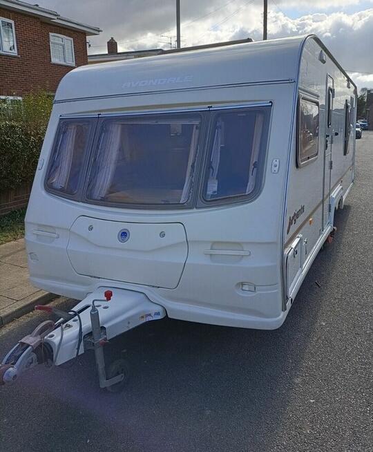 Sprzedam przyczepę kempingową