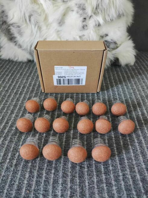 Podkładki nakładki pod meble na nogi krzesła stolik Szafkę