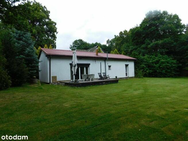 Dochodowa posiadłość, dom + magazyn, stawy i las