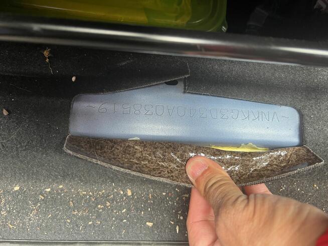 Syndyk sprzeda prawo własności do samochodu osobowego Toyota