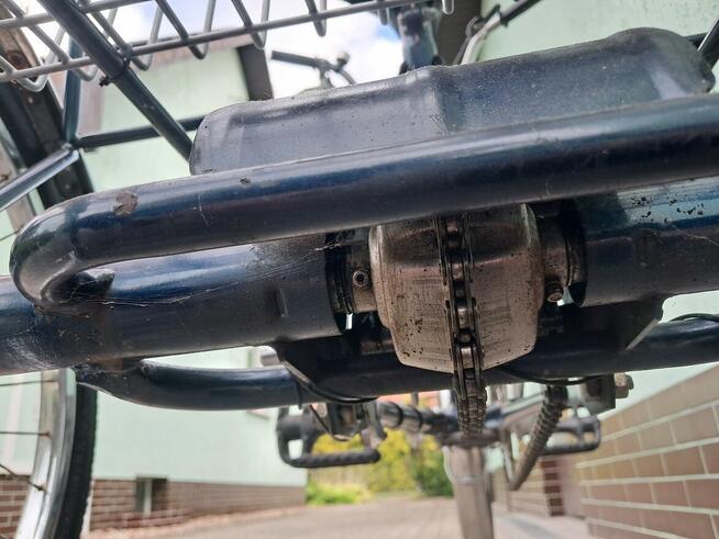 Rower trójkołowy z mechanizmem różnicowym