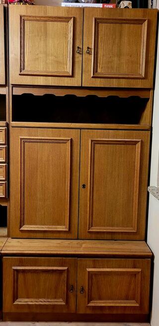 Meblościanka drewniana 4 piony, razem 3.5m szerokości, 2.12m