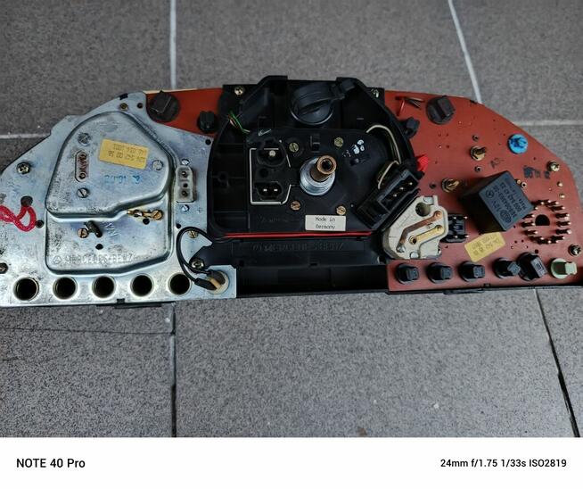 Licznik Mercedes 124