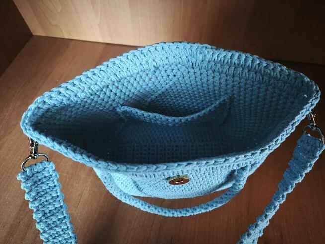 Sprzedam własnorecznie wykonane przedmioty z wełny.