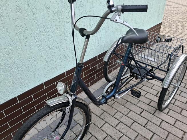 Rower trójkołowy z mechanizmem różnicowym