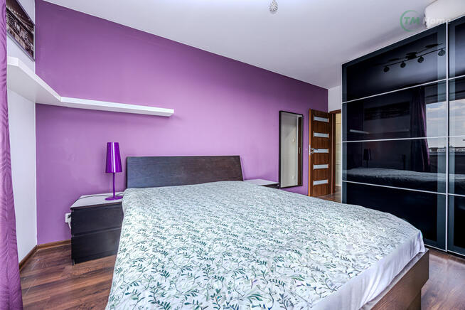 Trzy pokoje na strzeżonym osiedlu Villa Campina.