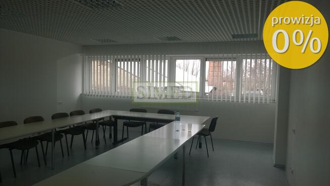 Biurowiec , 670 m 2 , biuro, usługi , Praga