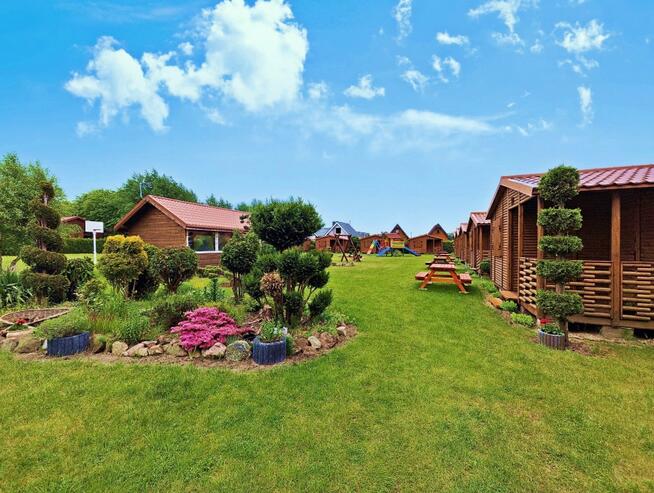 działka 4221m + 10 domków + budynek własciciela i inne