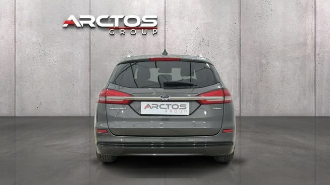 Ford Mondeo 2.0 Hybrid TITANIUM