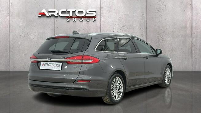 Ford Mondeo 2.0 Hybrid TITANIUM