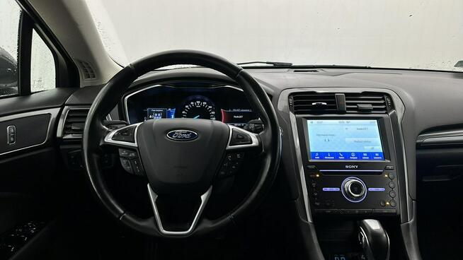 Ford Mondeo 2.0 Hybrid TITANIUM