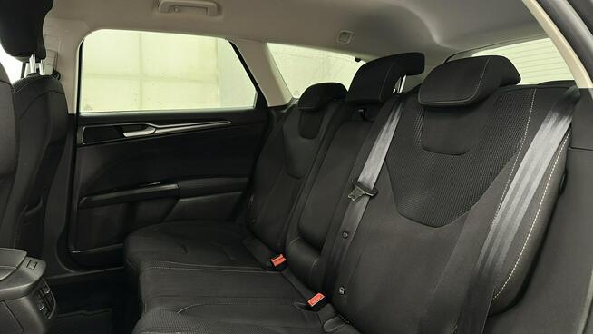 Ford Mondeo 2.0 Hybrid TITANIUM