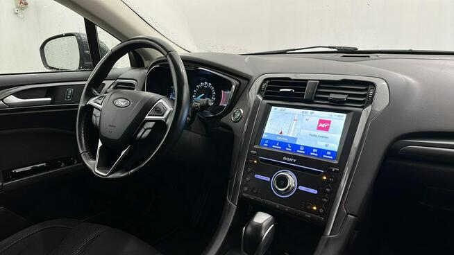 Ford Mondeo 2.0 Hybrid TITANIUM