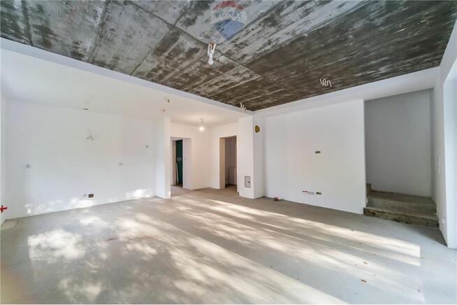 Nowy, ekonomiczny dom w zabudowie bliźniaczej.