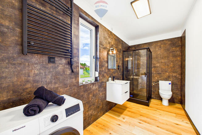 Nowy dom w zabudowie bliźniaczej (lewa strona)