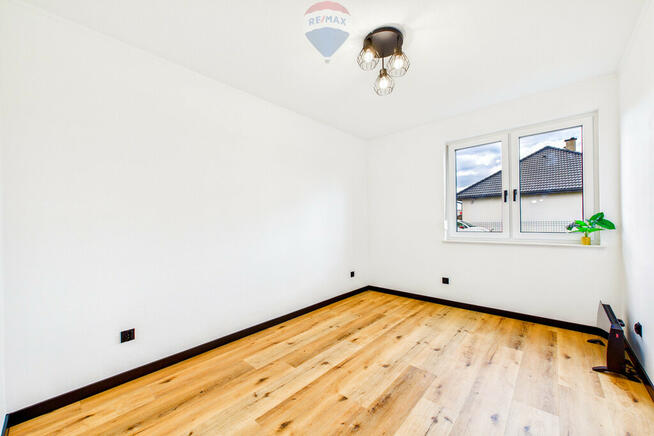 Nowy dom w zabudowie bliźniaczej (lewa strona)