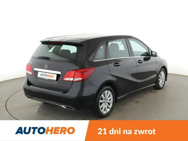 Mercedes B 180 navi klima grzane fotele czujniki parkowania