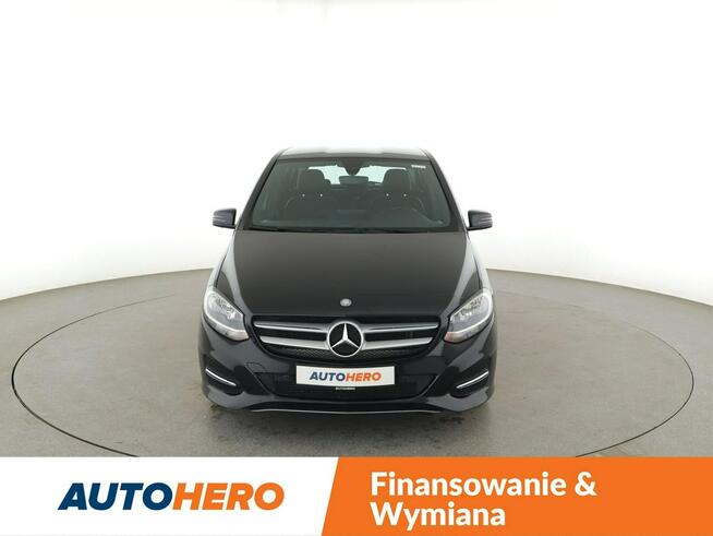 Mercedes B 180 navi klima grzane fotele czujniki parkowania