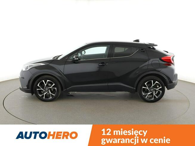 Toyota C-HR klima auto grzane fotele kamera i czujniki parkowania
