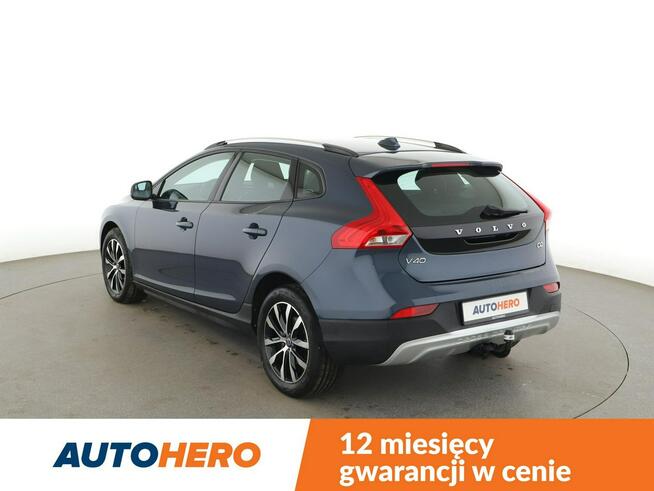 Volvo V40 2.0D Cross Country Plus Tempomat Nawigacja ParkAssist Kamera Full LED