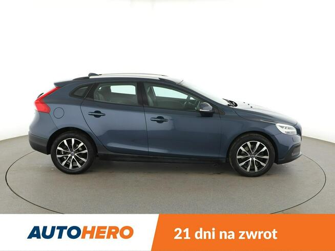Volvo V40 2.0D Cross Country Plus Tempomat Nawigacja ParkAssist Kamera Full LED