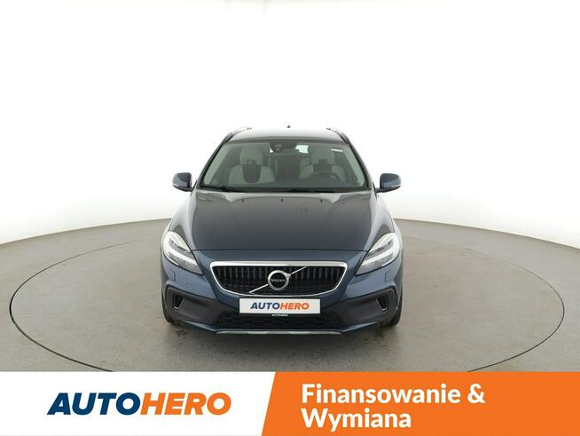 Volvo V40 2.0D Cross Country Plus Tempomat Nawigacja ParkAssist Kamera Full LED